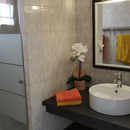 De Balmes Bed and Breakfast
