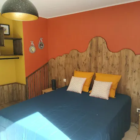 De Balmes Bed & Breakfast *